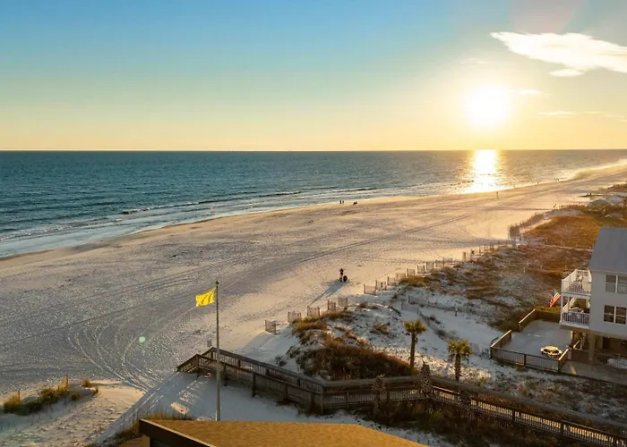 Beachfront - 2 Bedrooms - Big Screen Tv