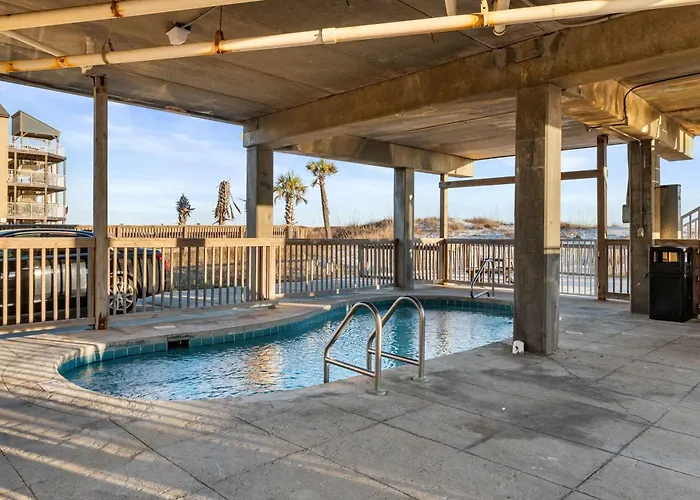 Beachfront - 2 Bedrooms - Big Screen Tv * Gulf Shores