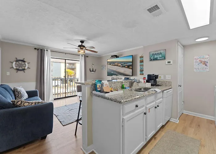 Beachfront - 2 Bedrooms - Big Screen Tv *